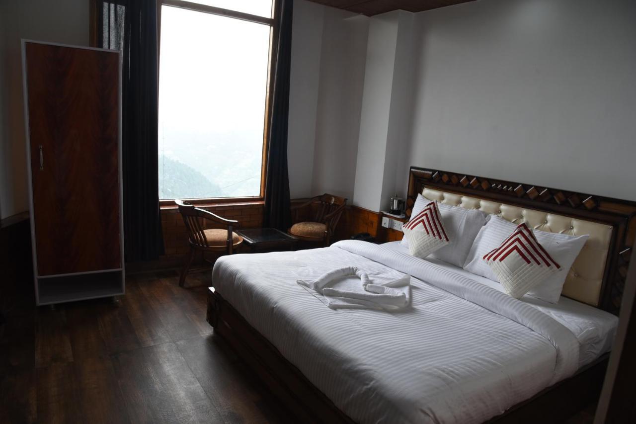 Hotel Taj View Theog Екстериор снимка